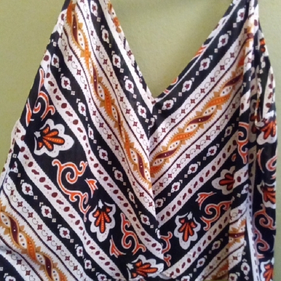 Womans 3X Curve SHEIN Orange and Black Graphic Camisole Relaxed Fit Lightweight - Picture 4 of 4